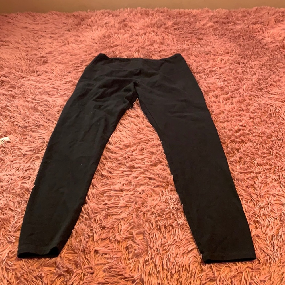 Hollister Women’s Ultra High Rise Black leggings